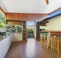 250 David Low Way Peregian Beach - New Castle Holiday