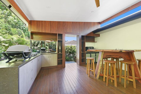 250 David Low Way, Peregian Beach - New Castle Holiday 0