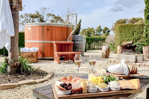 Chateau Clarence & Petite Chateau Luxurious Waterfront Retreat - New Castle Holiday 2