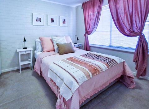 Crawley Cosy Urban Retreat Close To CBD UWA Free Park Netflix - New Castle Holiday 1