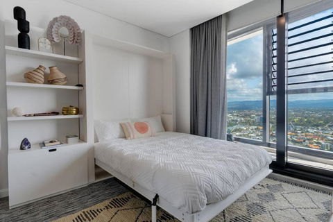 D-Ocean Retreat Modern 3-Bedroom Apartment - New Castle Holiday 4
