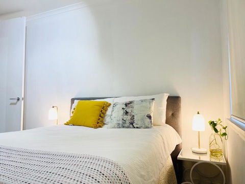 D101 Charming Apartment- Free Parking - New Castle Holiday 2