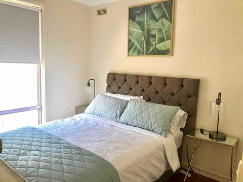 D118 Cawood Family Stay - New Castle Holiday 0