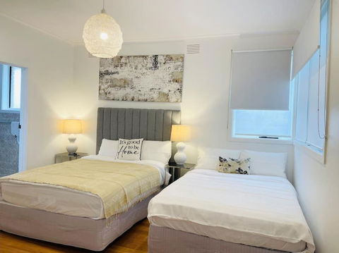 D132 Well Keep Secret Lake Home - New Castle Holiday 4