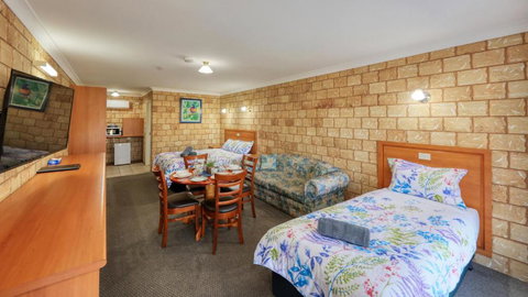 Darling River Motel - New Castle Holiday 0