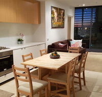 2BEDS Melbourne Central - Crown Casino - Colin - S Cross - New Castle Holiday