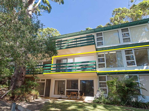 3 'Far Horizons' 77 Ronald Avenue - Cosy Comfortable Unit With Filtered Views - New Castle Holiday 0