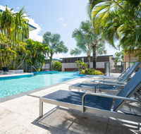 3 Bedroom Ultimate Luxury Waterfront - New Castle Holiday