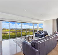 38 OCEANE - New Castle Holiday