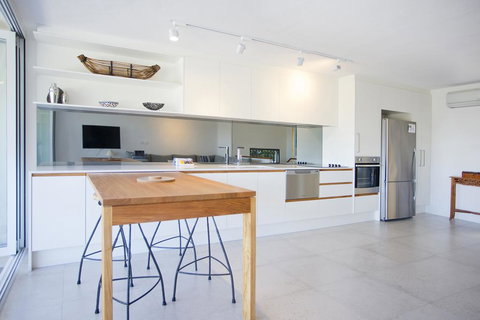 4/33 Noosa Drive - New Castle Holiday 3