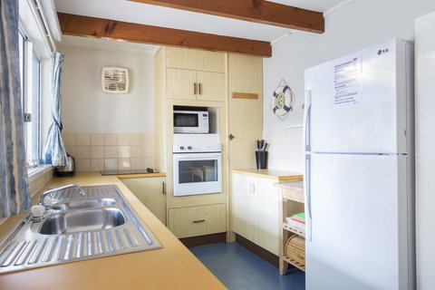 45 Golf Ave - Superb Location - New Castle Holiday 2