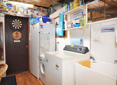 45 HALFORD - PET FRIENDLY - New Castle Holiday 1