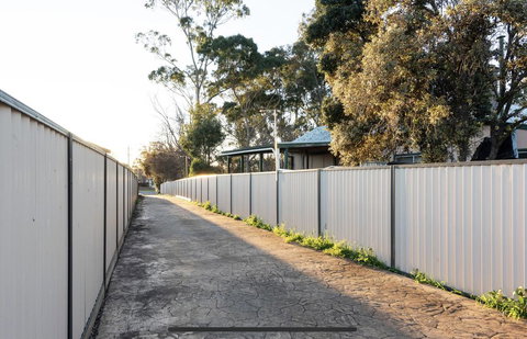 5 Bedroom With POOL And Studio Vues Relaxantes - New Castle Holiday 3