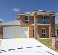 5 Bent Street - huge house with Foxtel  Aircon - New Castle Holiday