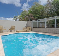 516 'Oaks Pacific Blue' 265 Sandy Point Road- private pool aircon WIFI - New Castle Holiday
