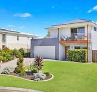 53 Northbeach Place Mudjimba - New Castle Holiday
