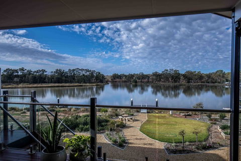 64 Marina Way, Mannum - New Castle Holiday 0