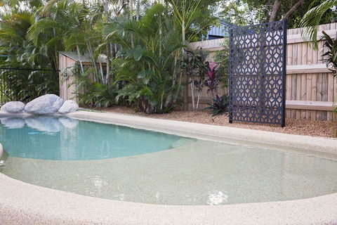 7 McNamara - Wongaling Beach - New Castle Holiday 0