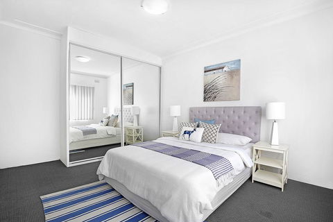 7 South Pacific Apartments - New Castle Holiday 0