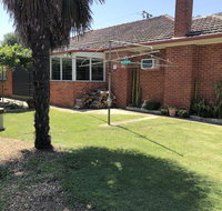 725 Myrtleford-Yackandandah Road - New Castle Holiday