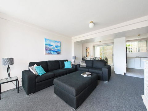 9 Cirrus @ Fingal Bay - New Castle Holiday 1
