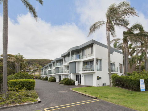 9 Cirrus @ Fingal Bay - New Castle Holiday 0