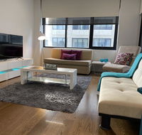 Realm Modern Executive Apartment 1BR Wine WiFi Secure Parking Canberra - New Castle Holiday