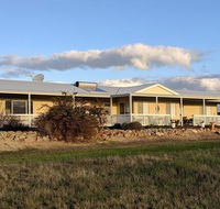 A Better Life Animal Sanctuary FarmStay - Private Two-Bedrooms Lounge Room  Bathroom  Toilet Shared Kitchen - New Castle Holiday
