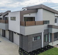 A brand new private townhouse - New Castle Holiday