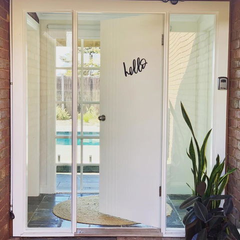 A Home Amongst The Gum Trees - New Castle Holiday 3