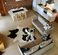 A home amongst the gum trees - New Castle Holiday