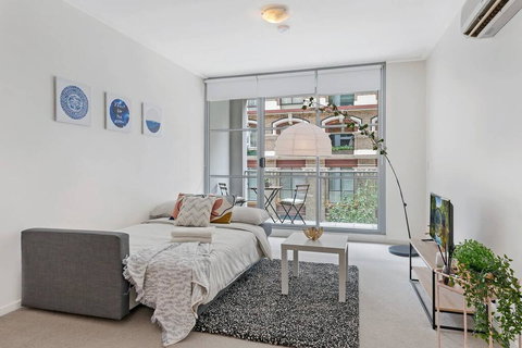 A Modern & Stylish Studio Near Darling Harbour - New Castle Holiday 3