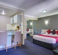 AAA Airport Albion Manor Apartments and Motel - New Castle Holiday