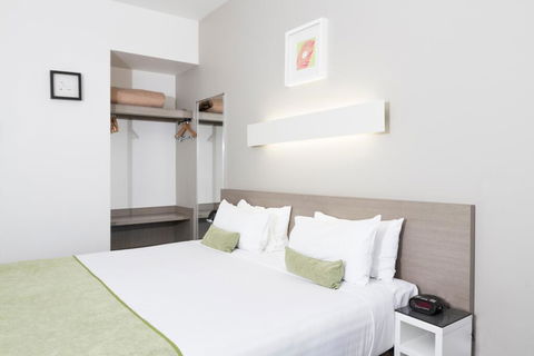 Abode Gungahlin - New Castle Holiday 2