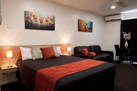 Abode37 Motel Emerald - New Castle Holiday 2