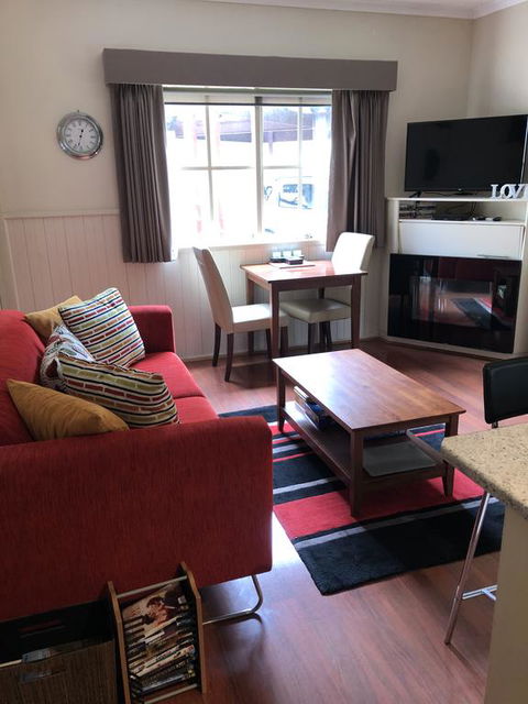 About Time Retreats- Studio Three - New Castle Holiday 3