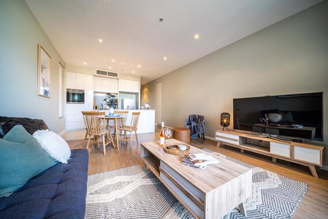 Above The Square On Hindmarsh-Pool - Gym - Carpark - New Castle Holiday 1