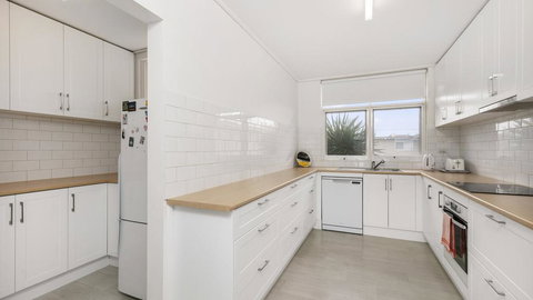 ABSOLUTE BEACHFRONT - FRANKSTON - New Castle Holiday 2