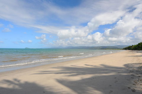 ABSOLUTE BEACHFRONT BLISS @ NEWELL BEACH - New Castle Holiday 1