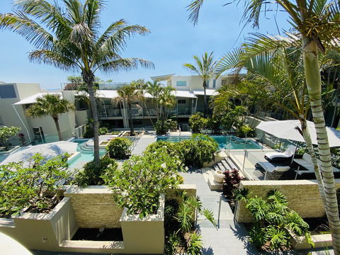 Absolute Beachfront Cabarita Beach - 2 Bed With Pool Views - New Castle Holiday 0