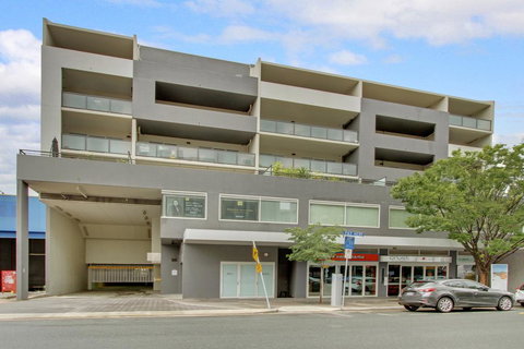 Accommodate Canberra - Braddon Apartments - New Castle Holiday 2