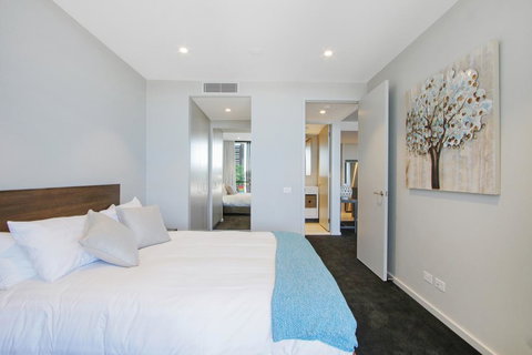 Accommodate Canberra - The Pier - New Castle Holiday 2