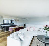 Accommodate Canberra - Warehouse - New Castle Holiday