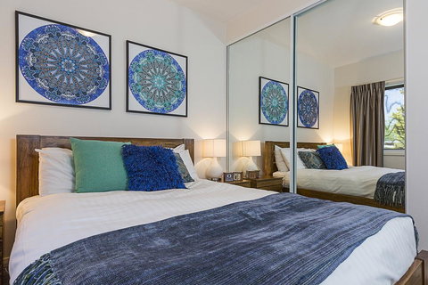 Accommodate Canberra- Domain Parliamentary Triangle - New Castle Holiday 0