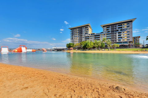 Accommodation At Darwin Waterfront - New Castle Holiday 1