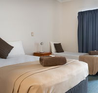 Accommodation on Denham - New Castle Holiday