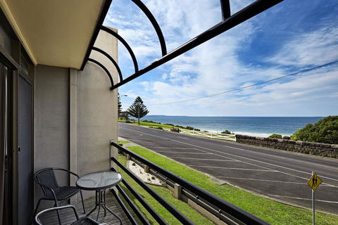 Accommodation Portland Victoria - New Castle Holiday 0