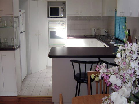 Accommodation Sydney North - Forestville 4 Bedroom 2 Bathroom House - New Castle Holiday 0