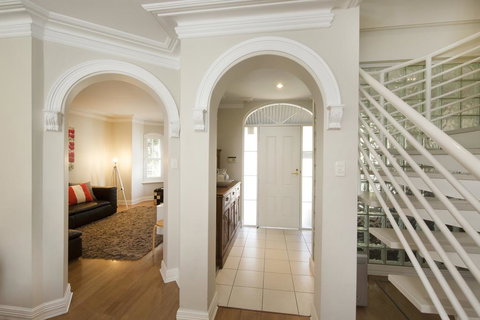 Adelaide Mackinnon - New Castle Holiday 2