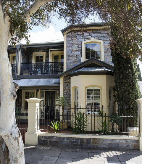 Adelaide Mackinnon - New Castle Holiday 3